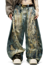 Plato-gefärbte bestickte Scimitar-Jeans