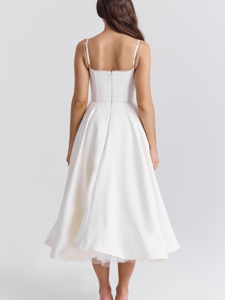 Midikleid aus weißem Tüll