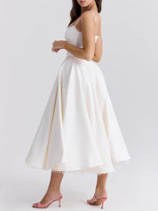 Midikleid aus weißem Tüll