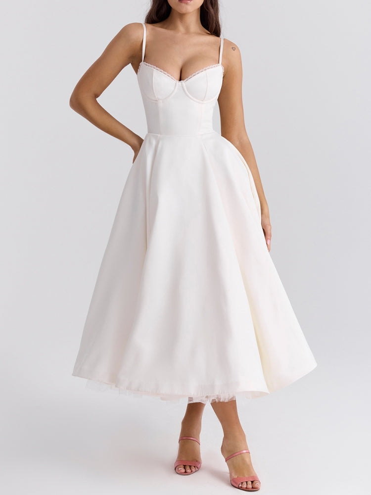 Midikleid aus weißem Tüll